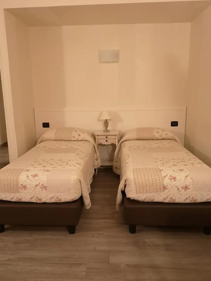 סונה B&B Villa Bianca 3*,