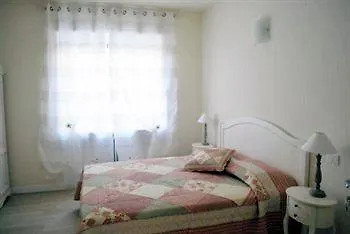*** לינה וארוחת בוקר סונה B&B Villa Bianca איטליה