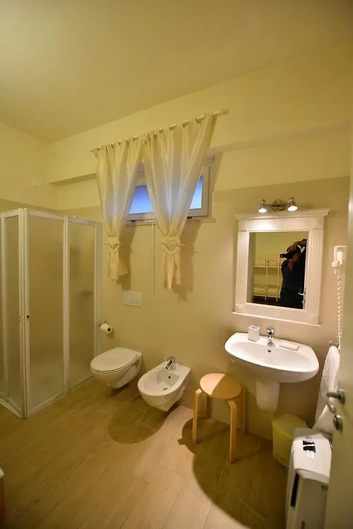 לינה וארוחת בוקר סונה B&B Villa Bianca