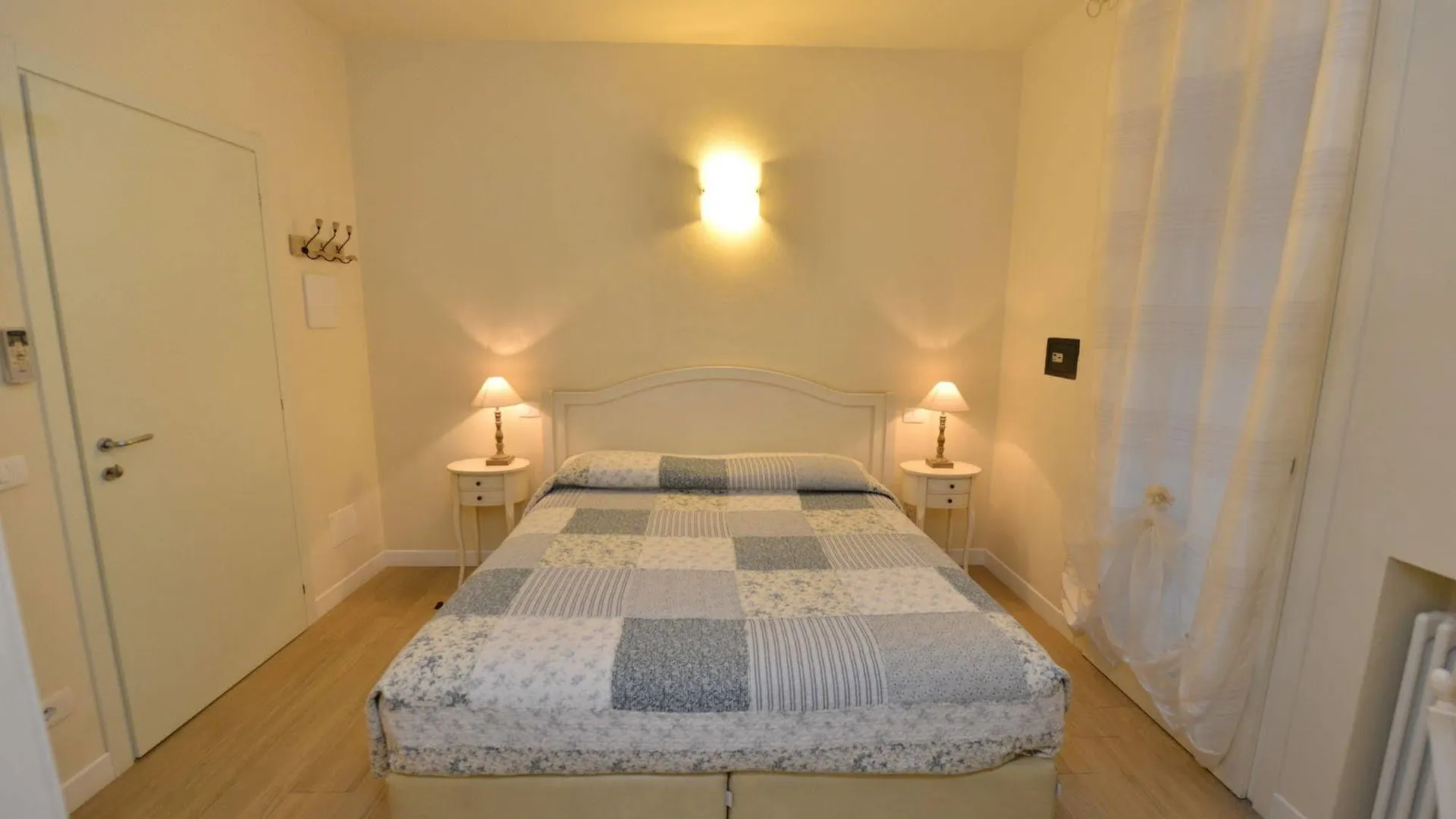 *** לינה וארוחת בוקר סונה B&B Villa Bianca איטליה
